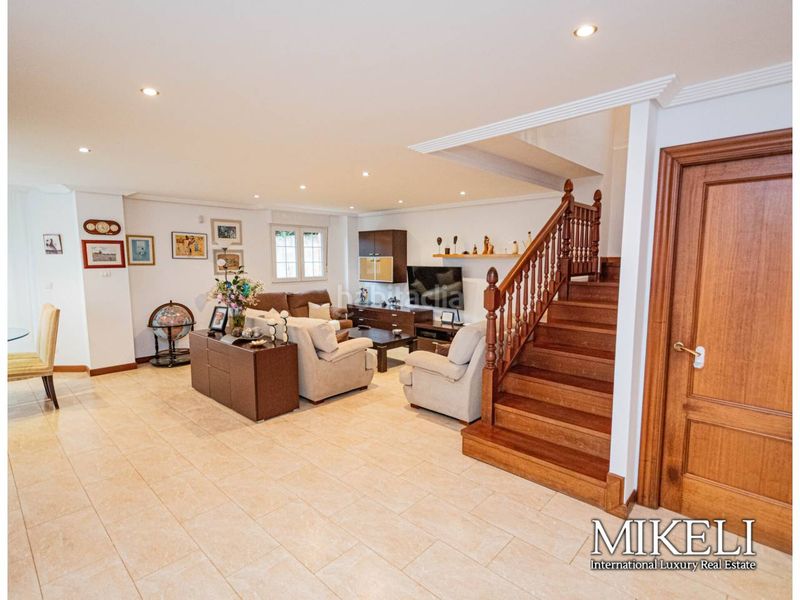 Foto 9b052848-2a89-4997-a963-f574a08cf2ac. Chalet exclusivo chalet independiente a un paso en Santander
