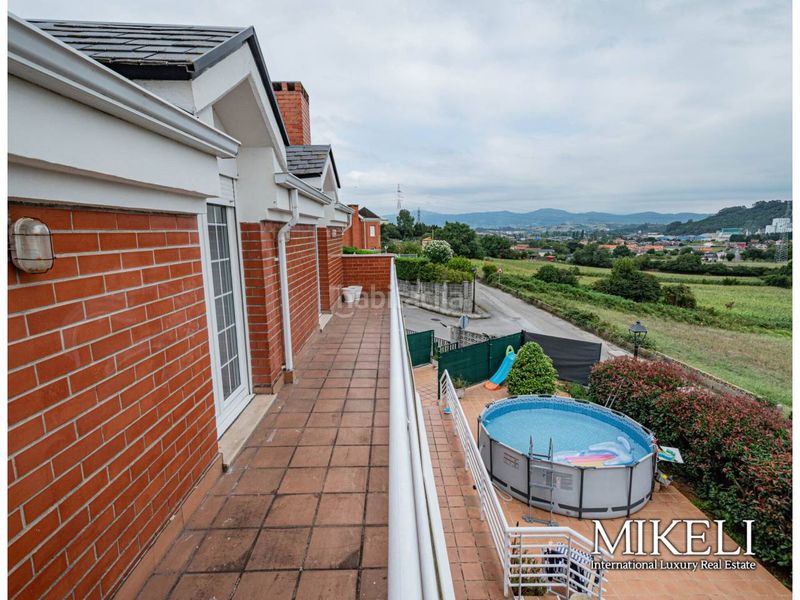 Foto b534ce02-49c9-4e28-8bd5-3c738a367d0a. Chalet exclusivo chalet independiente a un paso en Santander