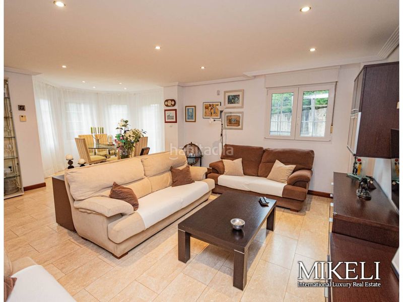 Foto d476d630-5f86-4bf2-92fb-0581433f7560. Chalet exclusivo chalet independiente a un paso en Santander