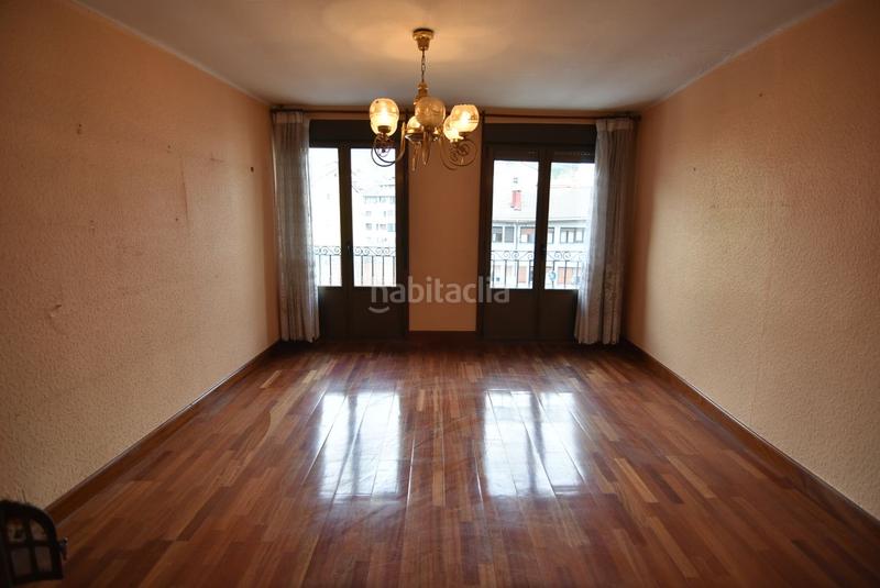 Foto 566cb3a9-5c7d-47a9-9012-bce372f54d48. Appartamento con riscaldamento in Eibar