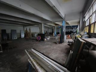 Fabrikhalle  Otaola hiribidea. Nave industrial en eibar