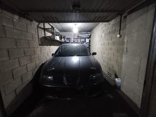 Parking voiture  Egiguren-tarren kalea. Garaje en abontza
