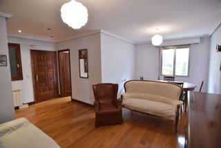 Pis a Eibar. Vivienda en jardiñeta. para entrar a vivir.
