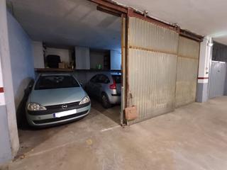 Parking voiture à Eibar. Plaza de garaje cerrado en garaje triple.
