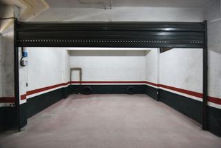 Location Parking voiture  Bista-eder kalea. Garaje doble en alquiler en bista eder