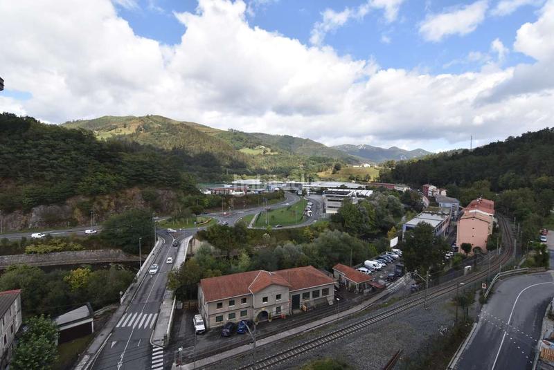 Foto f3b01613-308d-440c-8d6c-54076826ea4f. Flat with heating parking in Elgoibar