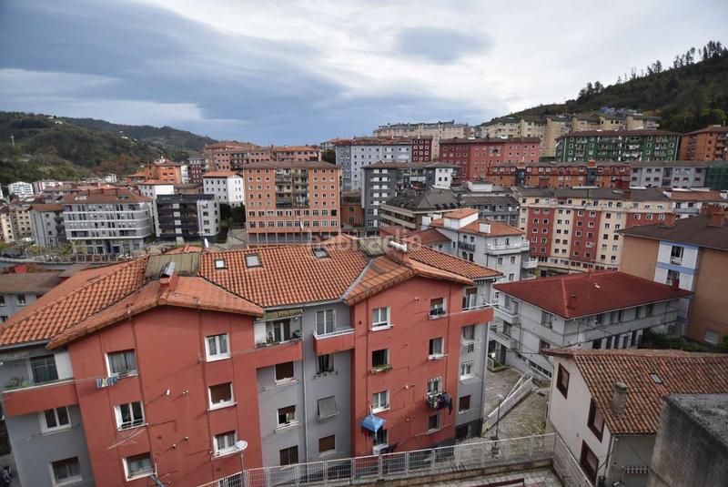 Foto 92274d2b-59ec-4382-96ed-9454cfa67e86. Piso en exclusiva. para entrar a vivir. en Eibar