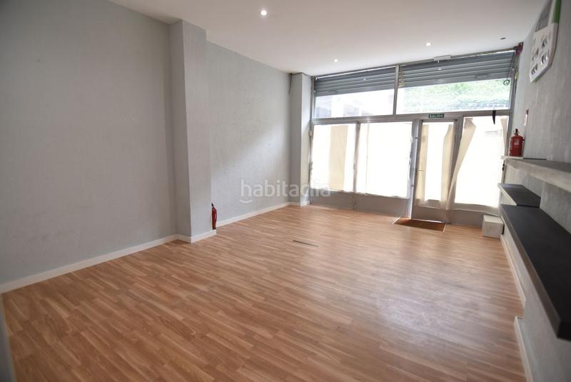 Foto b3070478-cb97-4b52-86c1-c0d92a61b3a3. Lloguer local comercial a Eibar