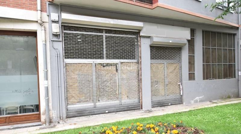 Foto bb5d6f61-7058-4de4-97d2-288d0f93bf34. Lloguer local comercial a Eibar