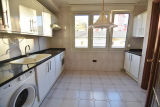 Appartement  Santainés kalea. 3 hab. con ascensor en santaines