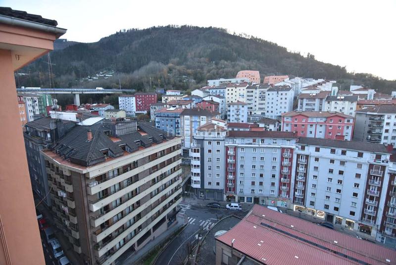 Foto 0acbb179-8d8e-46c7-8981-e5c25a3550bd. Appartamento con riscaldamento in Eibar