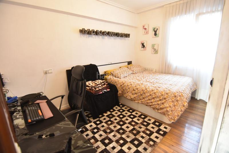 Foto b04a3c24-15ab-44a4-a76b-174c8593ed08. Appartamento con riscaldamento in Eibar