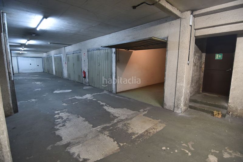 Foto bb35a4bf-5110-4c9c-aaac-fd9c32e0f538. Aparcament cotxe a Bergara