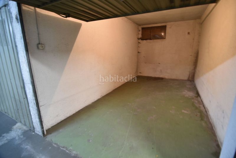 Foto eaf539f2-e9df-4233-9337-e22cd2d0ca5a. Aparcament cotxe a Bergara