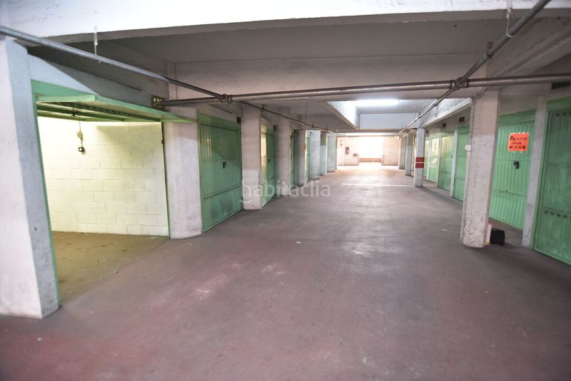 Foto 83419254-2930-44b6-99c2-52557ba2e7dd. Aparcament cotxe a Eibar