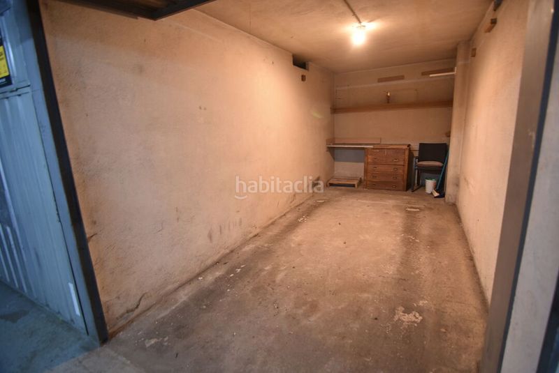 Foto c8707925-aa82-4303-b37d-446f8f5b9aa7. Aparcament cotxe a Eibar