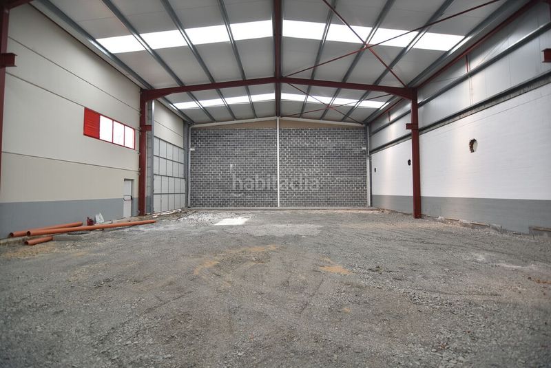 Foto c8517607-4bad-44c7-9111-f71055108935. Nave industrial en Mendaro
