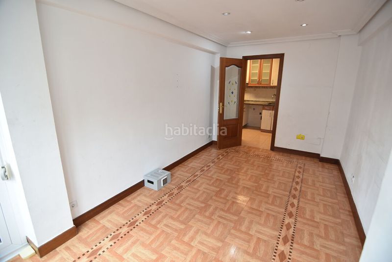 Foto 1f43f865-9e40-4756-bca2-af806fc9d871. Pis a Eibar