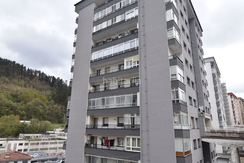 Foto 65d7915b-65c5-40d1-b407-ebcef1f25ca6. Pis a Eibar