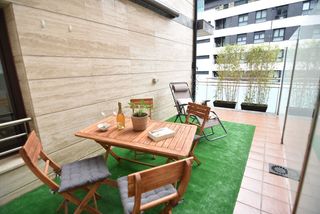 Pis  Arrate-bide kalea. Tu nuevo hogar en el centro luz, sol, terraza y comodidad.