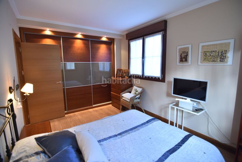 Foto 42ab8932-96a3-41d1-9aa2-ba54d0addc6b. Casa amb calefacció aparcament a Ermua