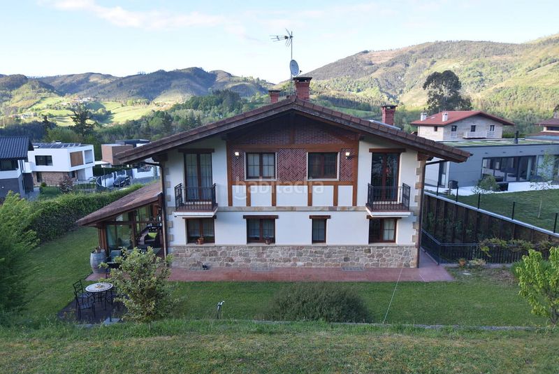 Foto 66132864-d21c-4c94-8032-ed3be9c2b2ad. Casa amb calefacció aparcament a Ermua