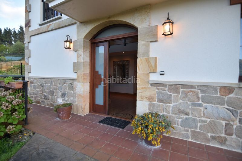 Foto d519a4da-026d-4b4d-9331-34a3e2aeb823. Casa amb calefacció aparcament a Ermua