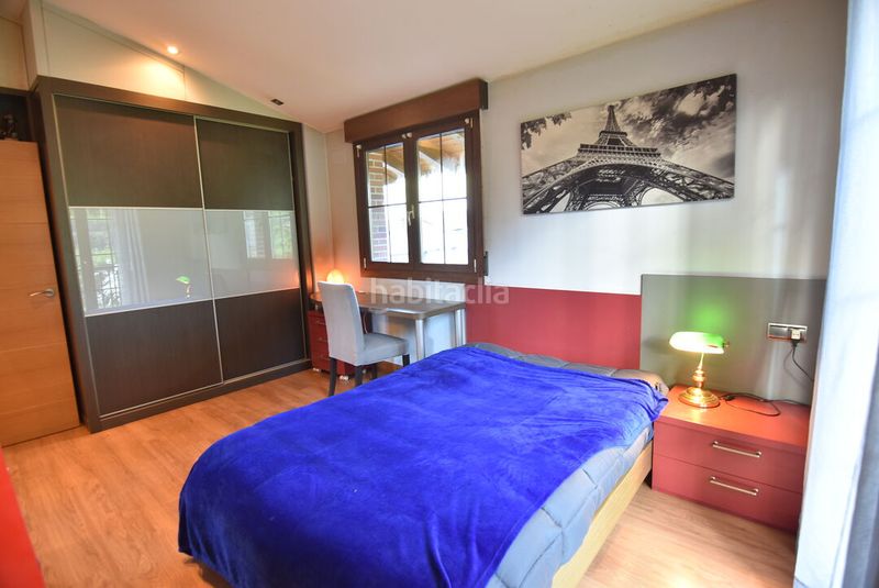 Foto f48f8445-e7c0-4a71-9a95-b8dbc1446f68. Casa amb calefacció aparcament a Ermua