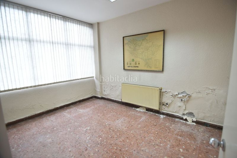 Foto 8a75c17e-6431-446e-8567-4d1d04a7c9da. Geschäftsraum in Eibar