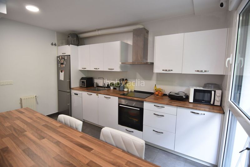 Foto 0011b2bf-0456-43a7-b02b-02ec5cdd4ade. Flat with heating parking in Eibar