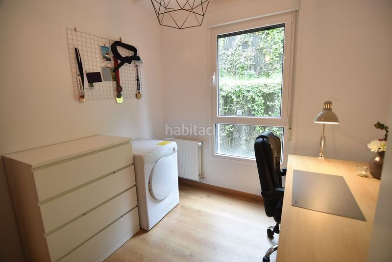 Foto 9b79cece-e011-4538-bc1c-b8fed6968a1e. Flat with heating parking in Eibar