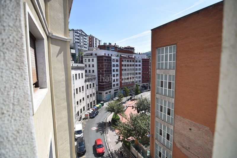 Foto c1f5881d-51a1-4fe9-83d0-f9deff9fb8b8. Pis amb aparcament a Eibar