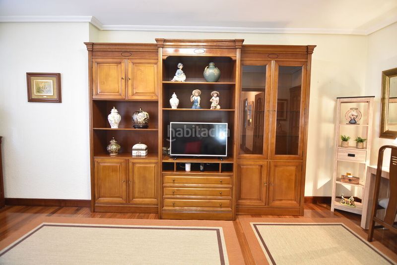 Foto 6d13d138-6cf7-4b58-8888-4f70d8c1e137. Flat in Eibar
