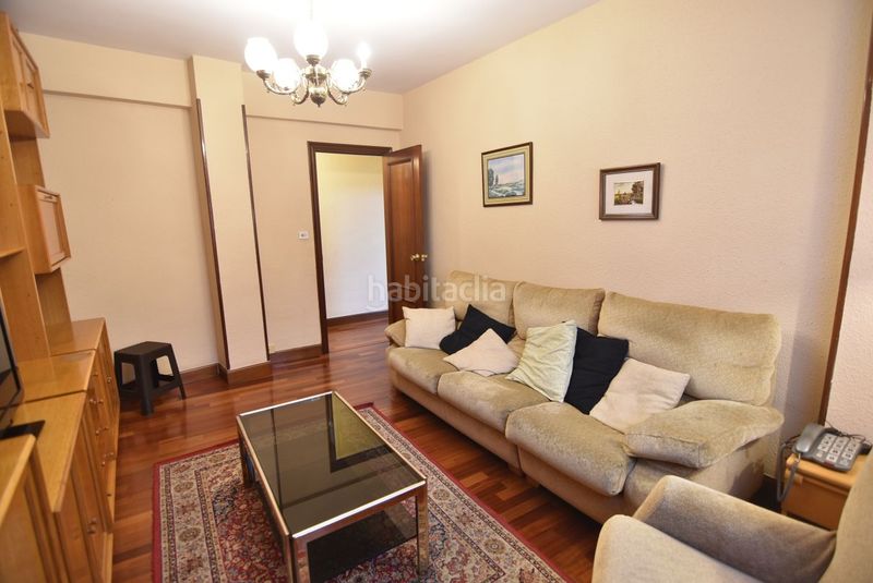 Foto 01c234a8-5000-45e8-976c-aa70b7902391. Flat with heating in Eibar