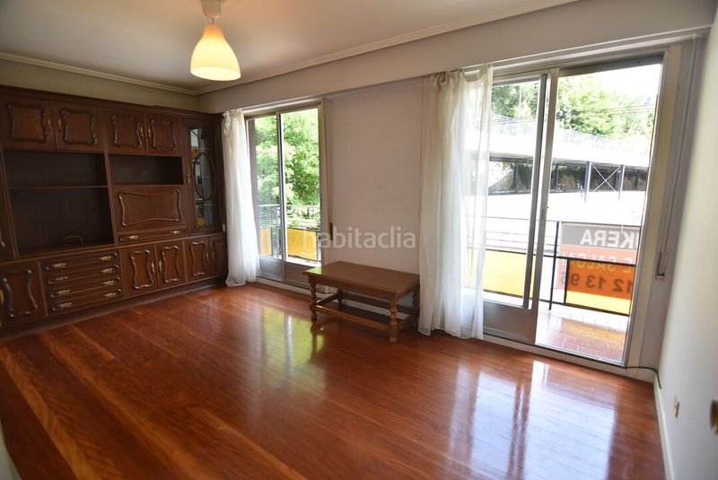 Foto 1c0e529b-92ec-47a0-b324-9deb9cde37a1. Pis amb calefacció aparcament a Eibar