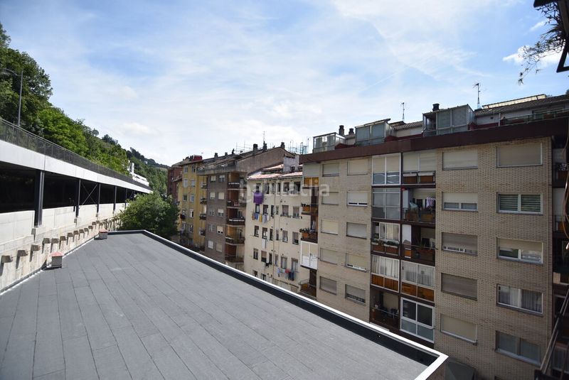 Foto e8fdfe0c-16ce-49a8-9318-1d65e4f6aeca. Pis amb calefacció aparcament a Eibar