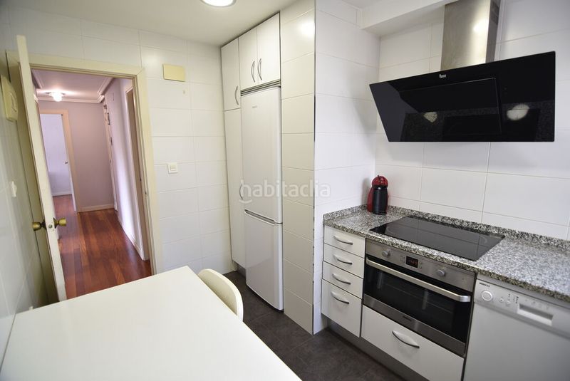 Foto 17bf9f14-3bbd-4693-ae02-4140772939f5. Flat with heating parking in Eibar