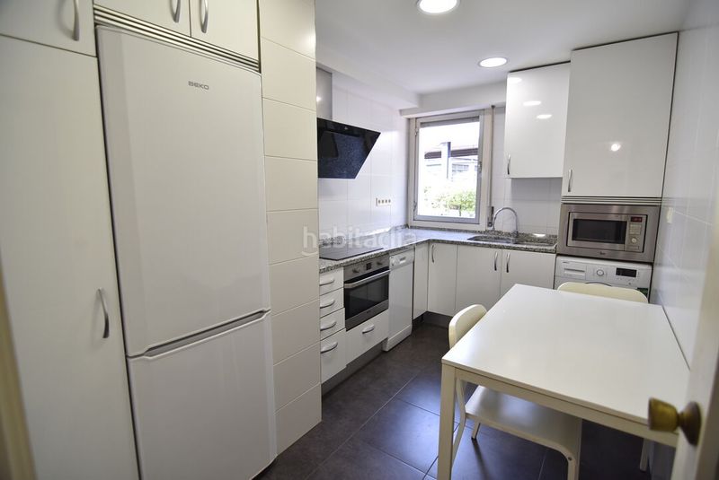 Foto c61f6429-d6fb-4c9c-b94f-278419812bd2. Flat with heating parking in Eibar