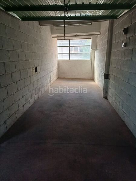 Foto 18af36ba-c967-4f3a-9cc8-34ad05162019. Aparcament cotxe a Eibar