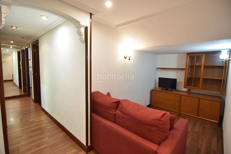 Foto cabe7087-b58b-4714-be3c-7f52b2d17308. Pis a Eibar