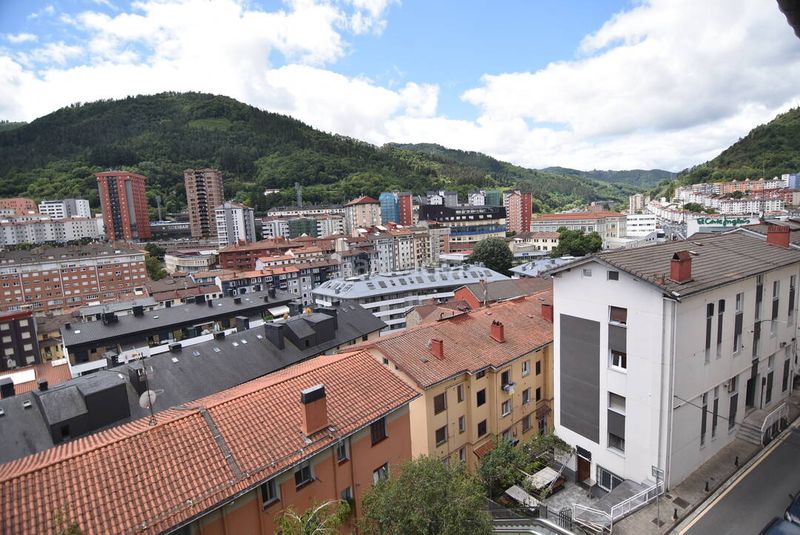 Foto 3c6b9013-5655-4980-b520-ae5784b04cda. Pis amb calefacció a Eibar