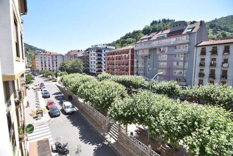 Foto 679ea6d3-f1b9-483a-a43d-81d6dbb364f5. Pis amb calefacció a Eibar
