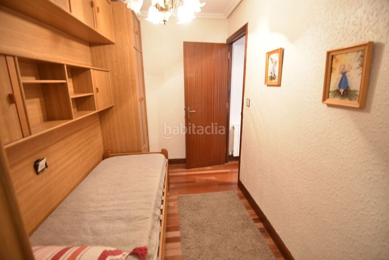 Foto 0710eafd-5bba-41e0-9c6a-b18fbab24d5f. Piso en Eibar