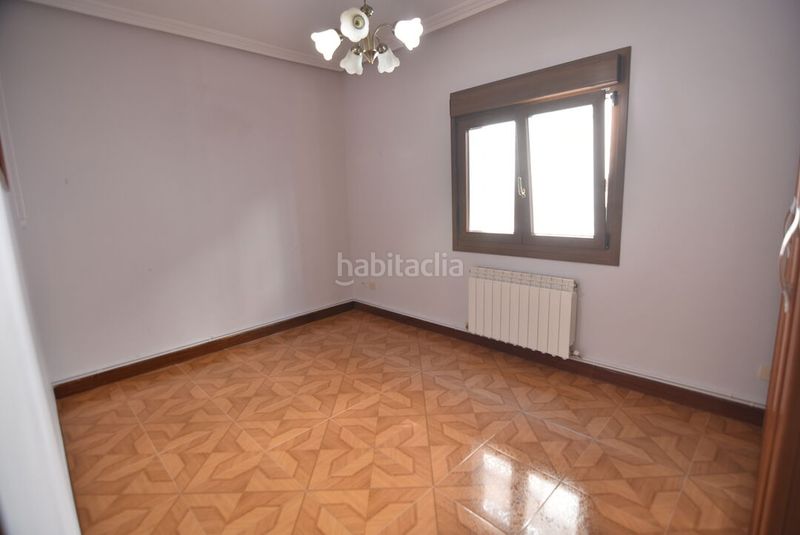 Foto 5bb361bc-a35d-4723-a27c-3e5afa07f4ec. Pis amb calefacció aparcament a Eibar