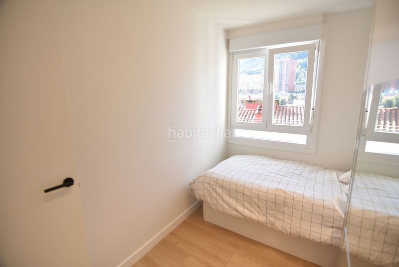 Foto c10b81c8-f9f9-4372-8f0c-53a73331b52f. Pis amb calefacció a Eibar