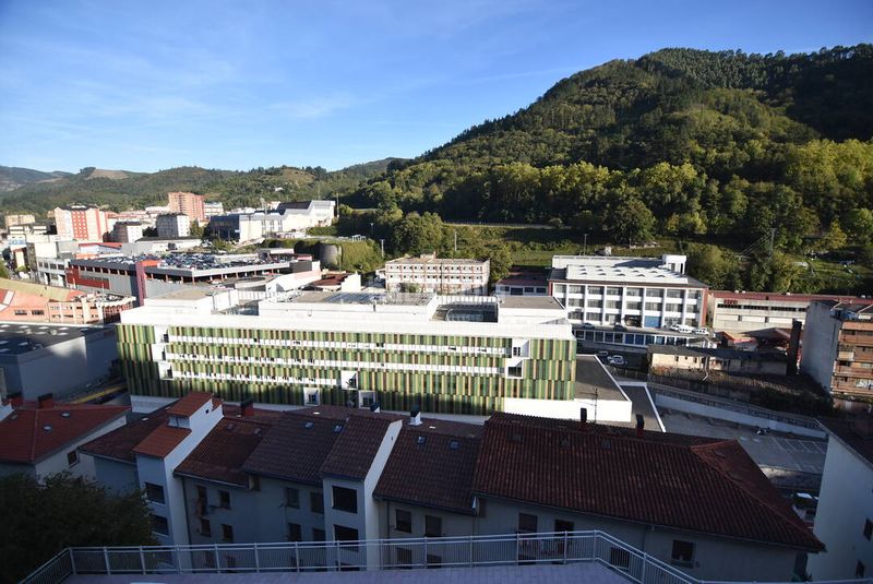 Foto f42c9c26-d596-4bd4-aa18-6d91eb94c264. Pis amb calefacció aparcament a Eibar