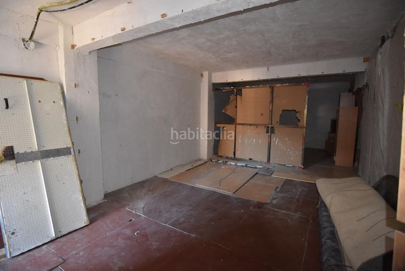 Foto 34cdc9d1-c1ac-4f78-a72b-fc426d57ddaf. Local comercial amplio local en urazandi en Elgoibar