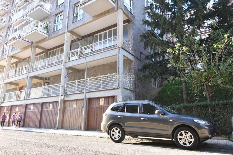 Foto 85df27cd-dec8-4325-9bd4-ced480b2cd2a. Local comercial amplio local en urazandi en Elgoibar