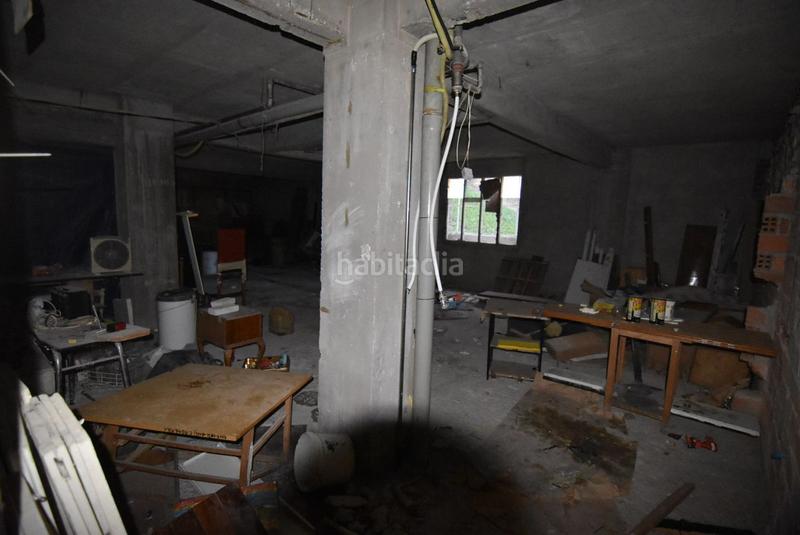 Foto e0dfe981-1fcc-40da-ae82-1f6b8449d2db. Local comercial amplio local en urazandi en Elgoibar