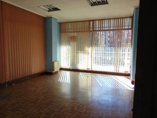 Locale commerciale in Eibar. Local en urkizu